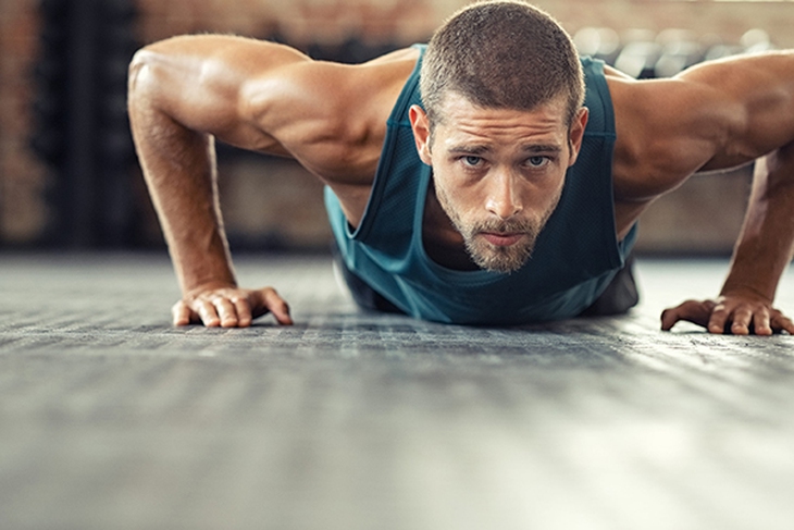 Nâng ngực ở nam giới - nhu cầu hay trào lưu?